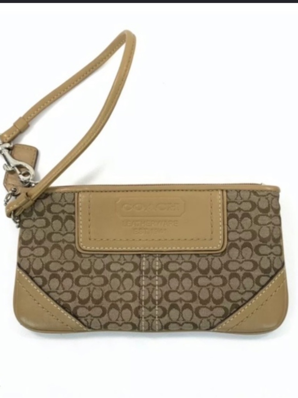 Vintage Coach Soho
Signature Small Wristlet
Leather Canvas Logo
Est.1941 summer